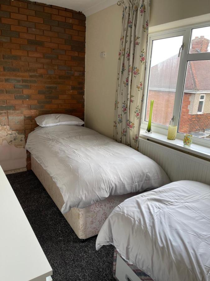 Spacious, Sleeps 17, 3 Bathrooms, Parking, Mansfield Dış mekan fotoğraf