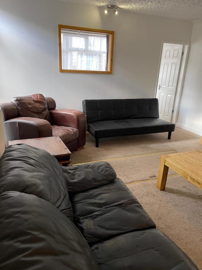 Spacious, Sleeps 17, 3 Bathrooms, Parking, Mansfield Dış mekan fotoğraf