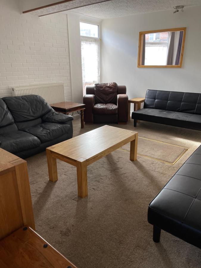 Spacious, Sleeps 17, 3 Bathrooms, Parking, Mansfield Dış mekan fotoğraf