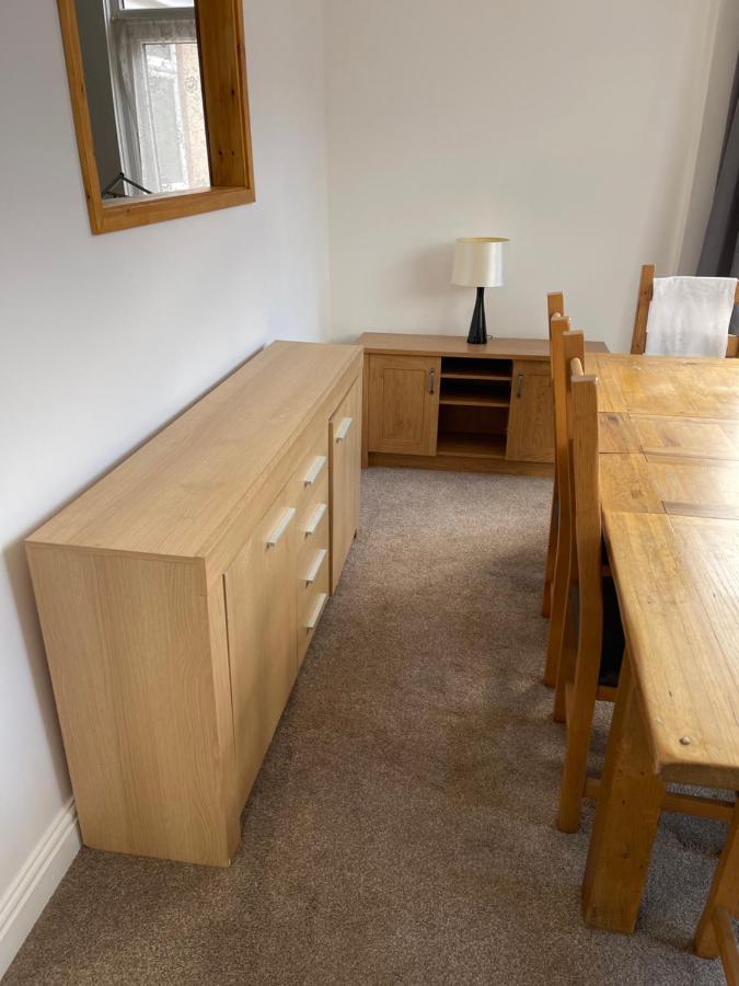 Spacious, Sleeps 17, 3 Bathrooms, Parking, Mansfield Dış mekan fotoğraf
