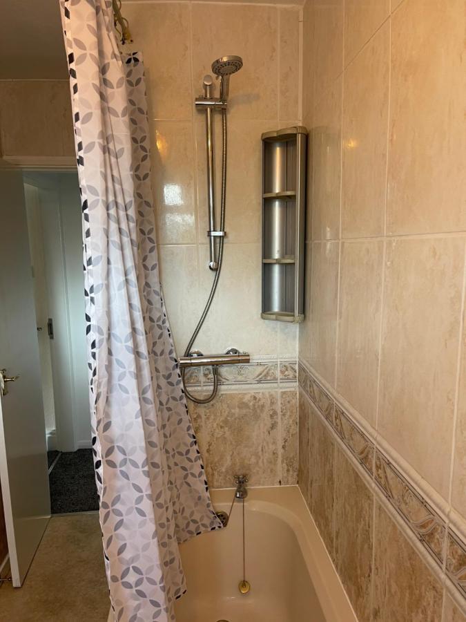 Spacious, Sleeps 17, 3 Bathrooms, Parking, Mansfield Dış mekan fotoğraf
