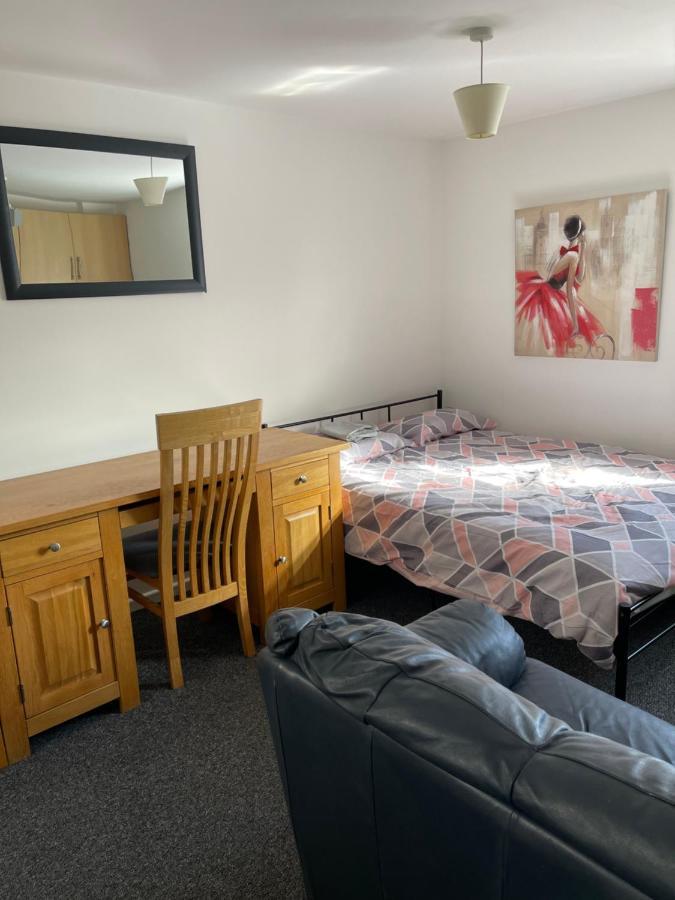 Spacious, Sleeps 17, 3 Bathrooms, Parking, Mansfield Dış mekan fotoğraf